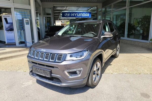 Jeep Compass 1,6 MultiJet FWD 6MT 120 Limited bei Karl Oppitzhauser Ges.m.b.H. in 